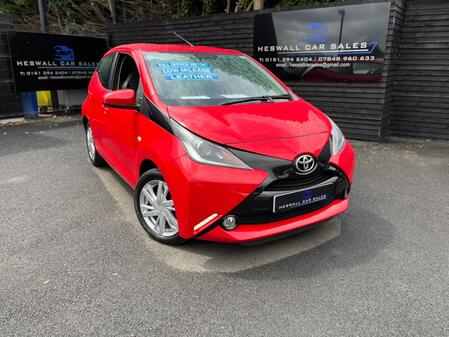 TOYOTA AYGO 1.0 VVT-i x-pression